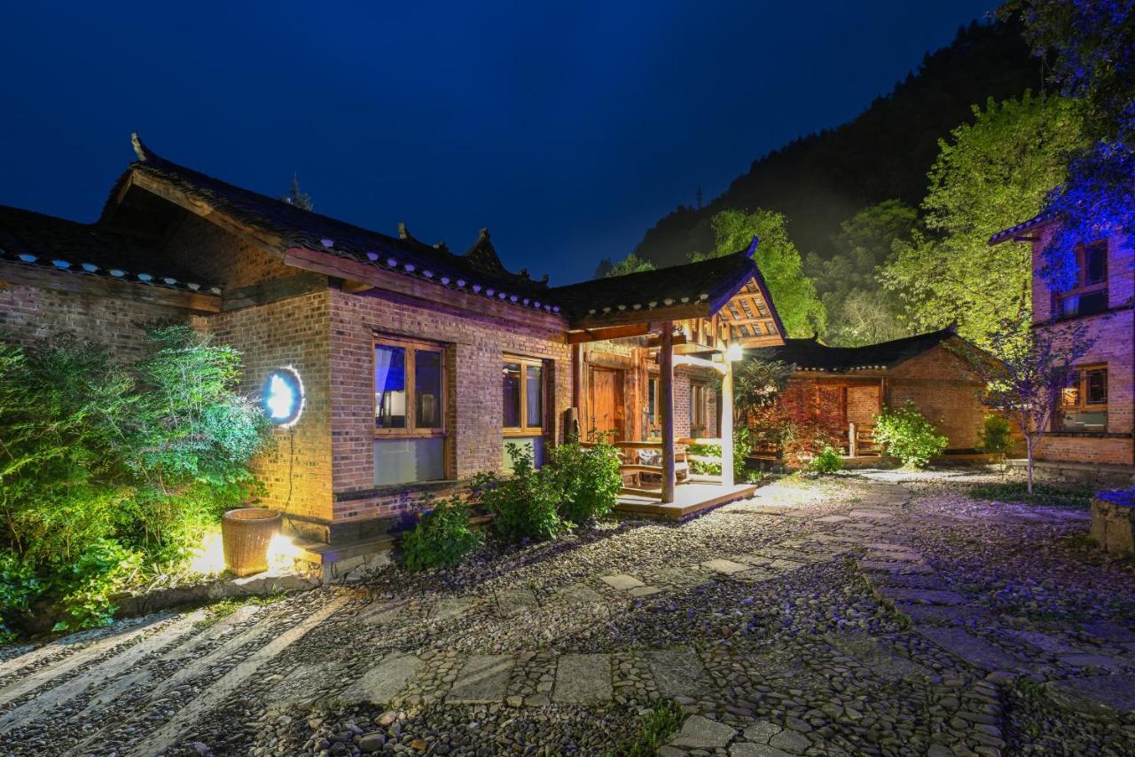 No.5 Valley Lodge Zhangjiajie Exterior photo